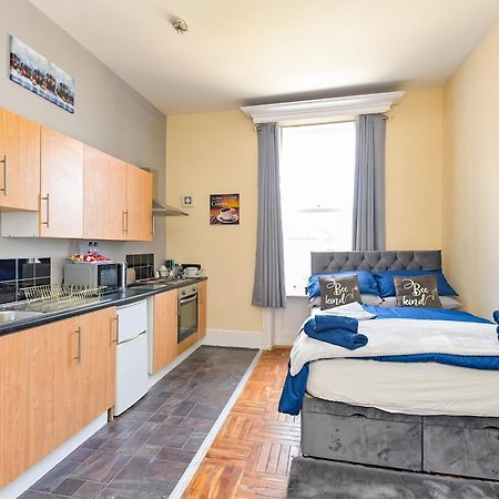 The Elm Wood Apartments ฮัดเดอร์สฟิลด์ ห้อง รูปภาพ